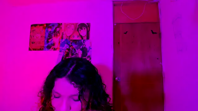 Emily_Coper18's Live XXX Chat