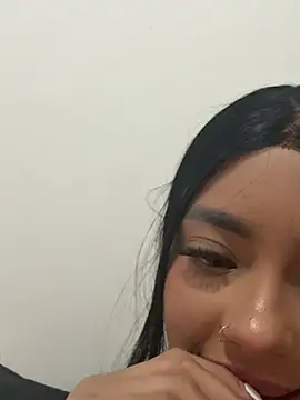 Kitty_Bliss Live XXX-Chat