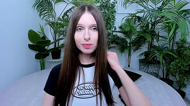 dark_k1tty Adlı Modelin Canlı XXX Sohbeti