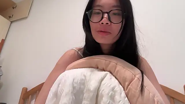 nooneknowspoppy 网络视讯表演