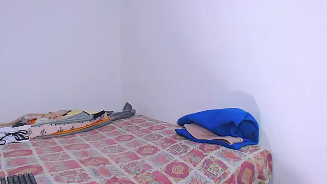 monserrath_bitch_naughty Chat XXX in diretta
