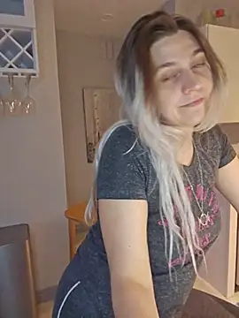 Czat XXX na żywo – ScarletsWeb