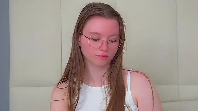 KeiraAsti's Live XXX Chat