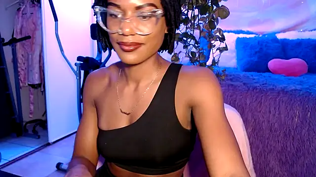 CocoSage élő XXX-chatje