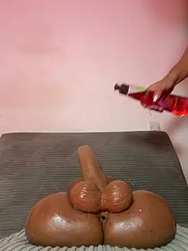 lilybloom69's Live XXX Chat