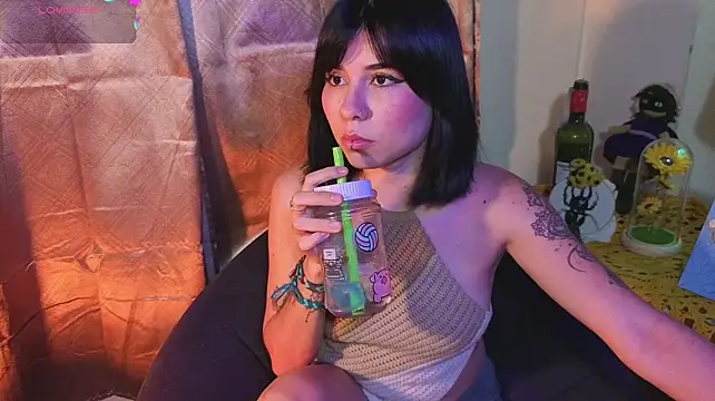 GaiaJonness' Live XXX Chat