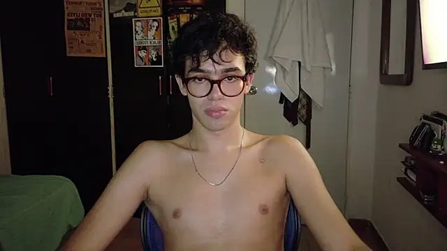 matteo_XL Adlı Modelin Canlı XXX Sohbeti