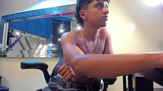 Mr_Dylan1 Chat XXX in diretta