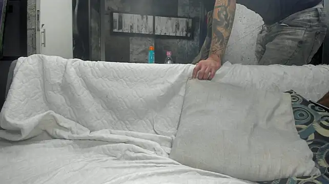 Czat XXX na żywo – Gury_tattoo