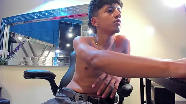Mr_Dylan1 লাইভ XXX চ্যাট