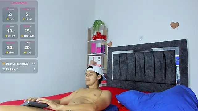 StevenSmith18 live XXX chat
