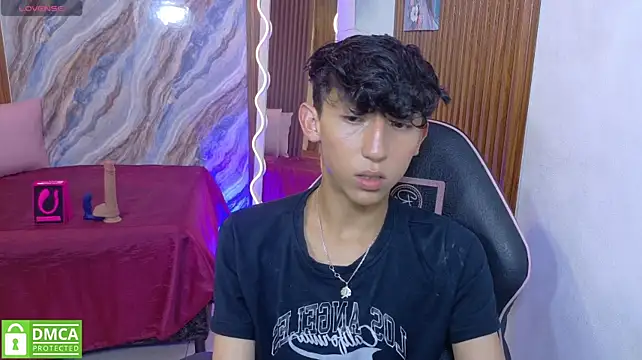 ETHANN_TAY1 Adlı Modelin Canlı XXX Sohbeti