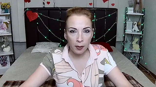 ElizabethSho's Live XXX Chat