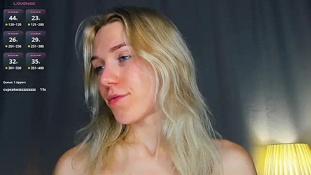 Chat +18 de DianeHonnette ao vivo