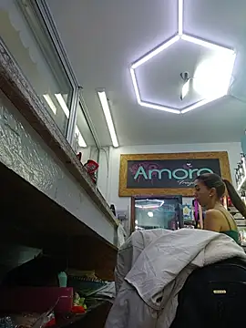 แชท XXX สดของ LunaZambrano