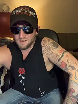 Chat XXX en directo de Livingpuddle