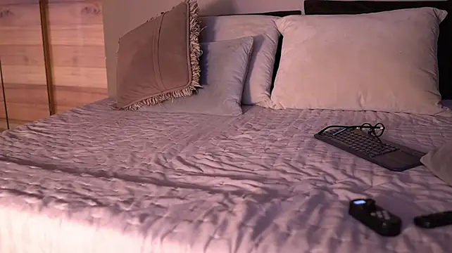 دردشة IzzyWild الجنسية المبا شرة