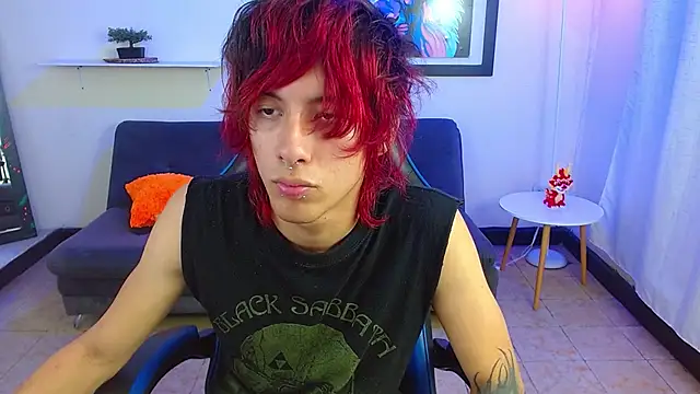 adriaan_18のライブXXXチャット