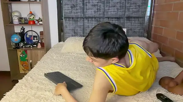 Andy_Belier23 Adlı Modelin Canlı XXX Sohbeti