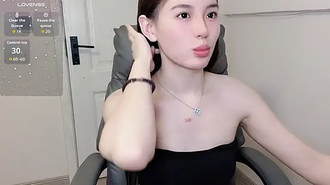 H-2005 - 希望有个爱我的哥哥 直接秒掉我的目标