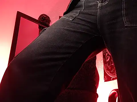 AlecBanne_ 即時 XXX 聊天