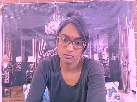 IndianRebel4u2Luv Adlı Modelin Canlı XXX Sohbeti