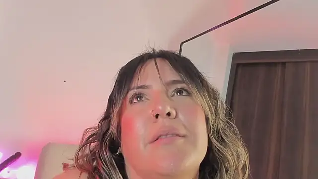 miaapril's Live XXX Chat