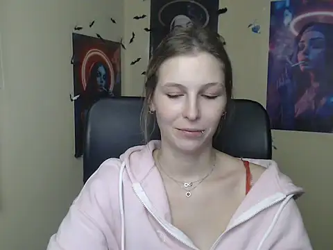 StrangerGi Chat XXX in diretta