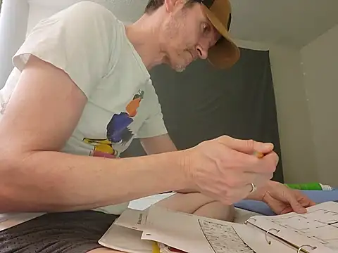 Drewpackn8 XXX чат на живо