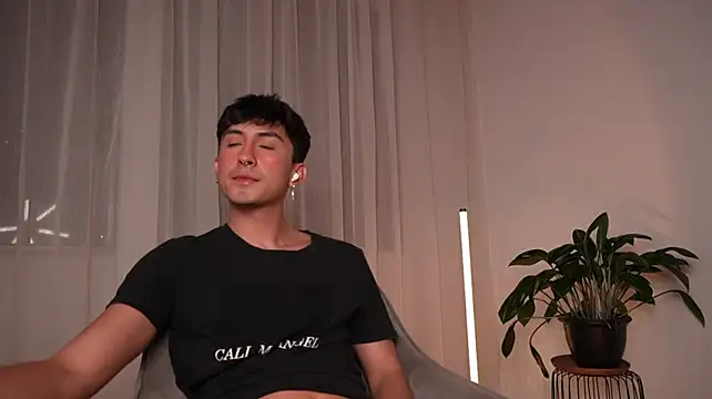 sweettaaron01 Adlı Modelin Canlı XXX Sohbeti