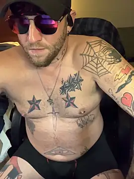 Chat XXX ao vivo de Livingpuddle