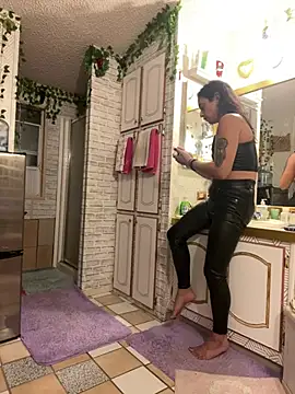 Chat +18 de TranSexualJade95 ao vivo
