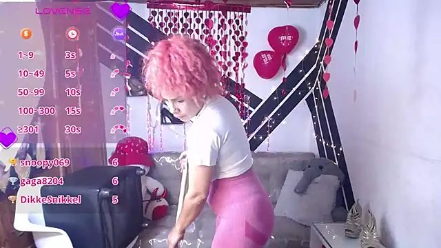 Chat +18 de iris_blake_vc ao vivo