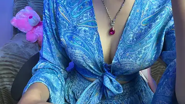 دردشة QueenAngelena الجنسية المباشرة