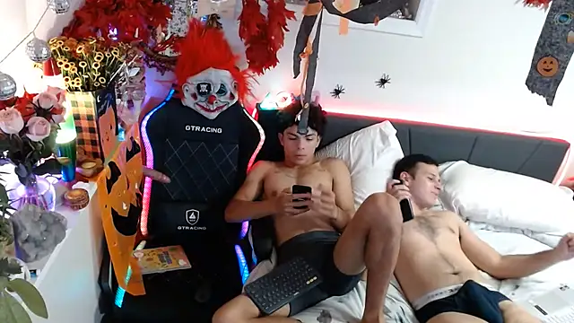Chatroom XXX en direct de Kevinjchan1