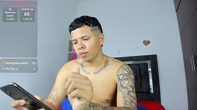 StevenSmith18 Live XXX-chat