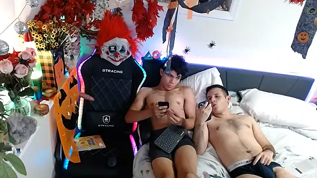Chatroom XXX en direct de Kevinjchan1