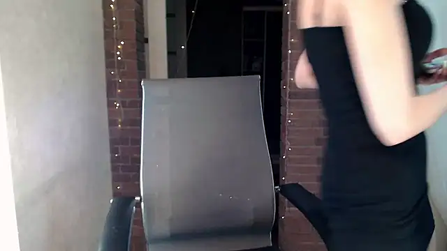 ms_kelariniのライブXXXチャット