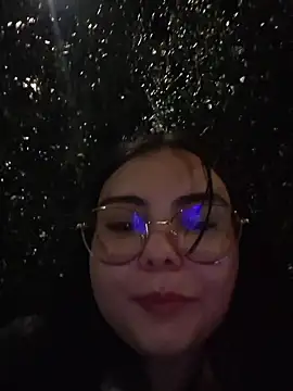 Julieth85_'s Live XXX Chat