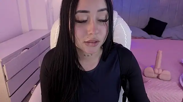 Chat +18 de iam_sofiia ao vivo