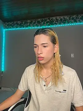 แชท XXX สดของ LarryCraft