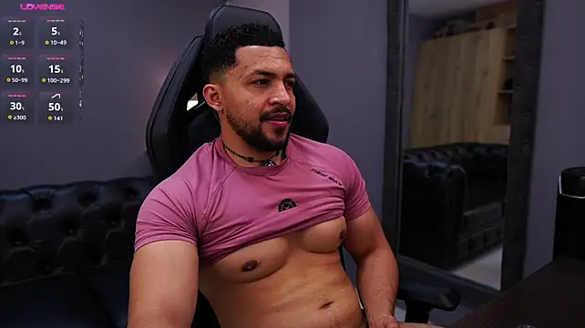 Онлайн чат XXX LoganMartinX