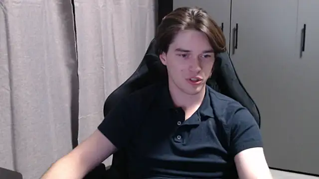 XXX chat uživo modela arthur___king