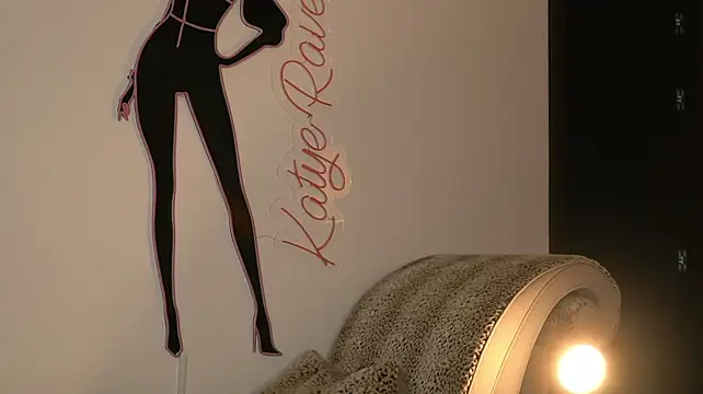 Katyerave's Live XXX Chat