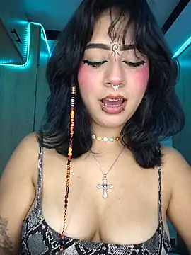 XXX chat uživo modela Sarah_Lark-
