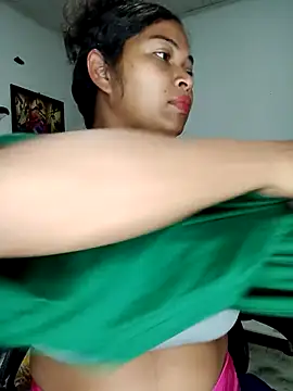 XXX chat uživo modela chalohott