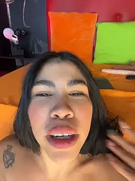 SmileyBabeXXX Live XXX Chat