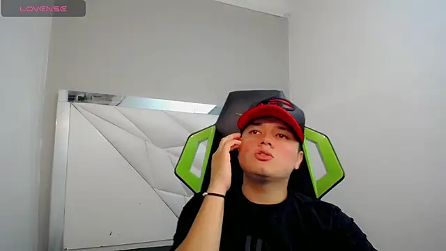 Živý XXX chat Tommy_cotton
