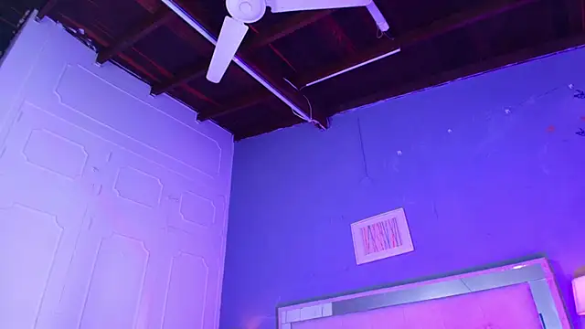 MiaRaven_'s Live XXX Chat
