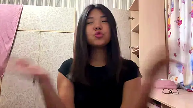 JohannaMickiewicz Chat XXX in diretta